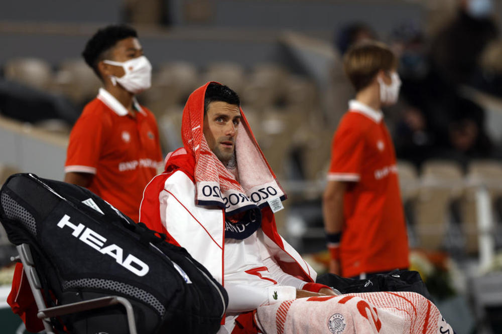 ĐOKOVIĆ BI DA UKINE LINIJSKE SUDIJE: Mislim da nisu potrebne! Da ih nema ne bi mi se desilo ono u Njujorku!