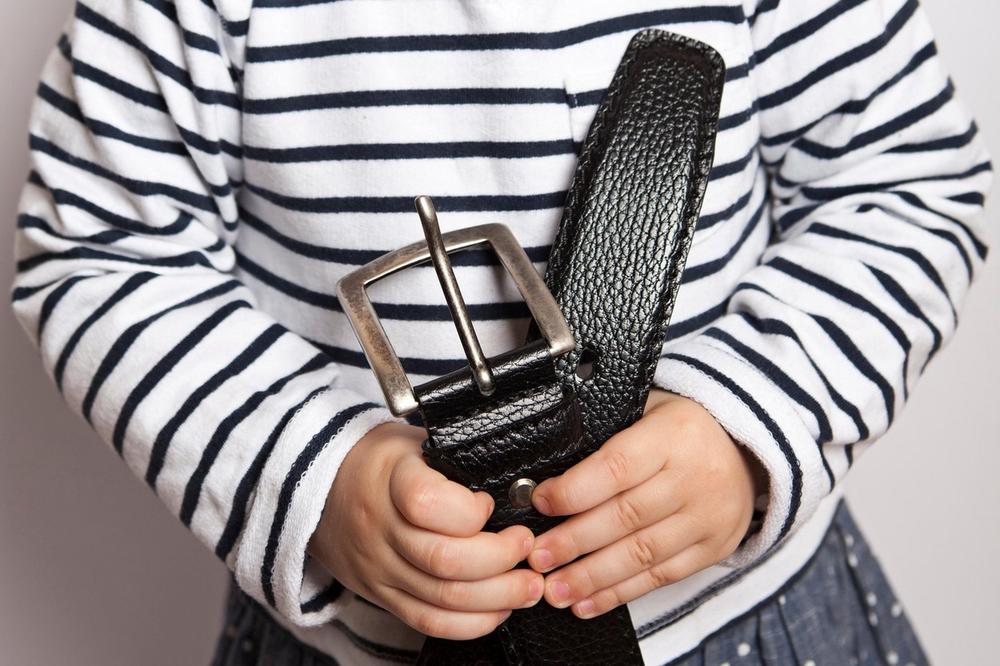 UHAPŠENA MAJKA IZ LESKOVCA KOJA JE TUKLA DECU: Tužilaštvo preuzelo slučaj