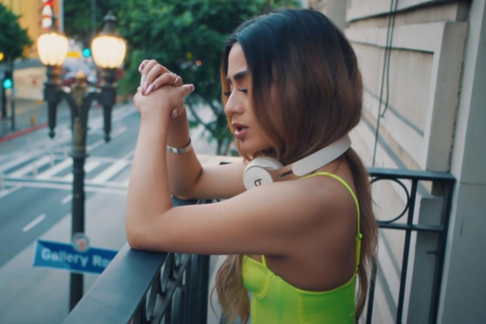 PEVAČICA IMA 28 GODINA I JOŠ JE NEVINA! Svi je ismevaju! Šta sve preživljava zbog toga progovorila javno! ŠOK!