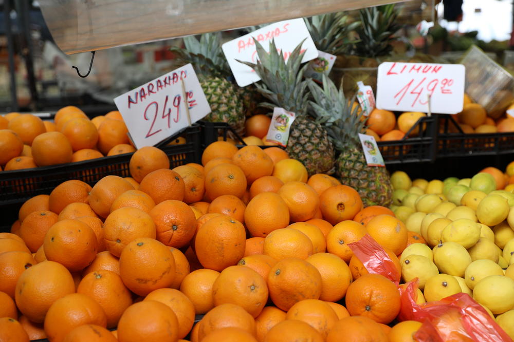 KILOGRAM POMORANDŽI 300 DINARA! Udar na cenu stigao sa dva fronta, neće skoro biti jeftinije