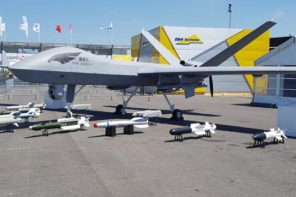 SENZACIONALNO, SRBIJA KUPUJE JEDAN OD NAJMOĆNIJIH DRONOVA NA SVETU: Ovo je ZVER o kojoj se pregovara!