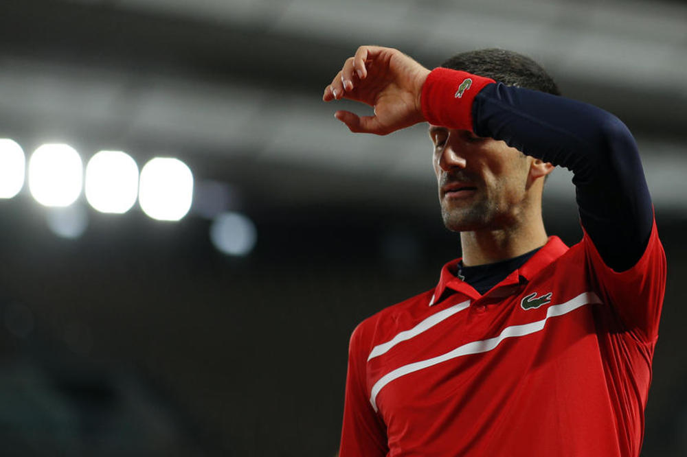 NEKO SMEŠTA ĐOKOVIĆU: Hitno reagovao Novakov advokatski tim! To su laži i ozbiljni pokušaji prevare!