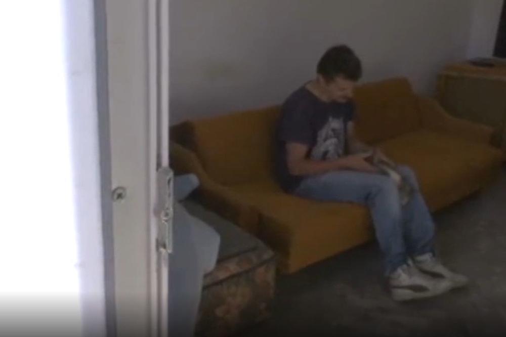 NAJPOTRESNIJA PRIČA U SRBIJI: Ivanu je stan izgoreo u JANUARU, a i danas živi u njemu... PRIBLIŽAVA SE ZIMA!