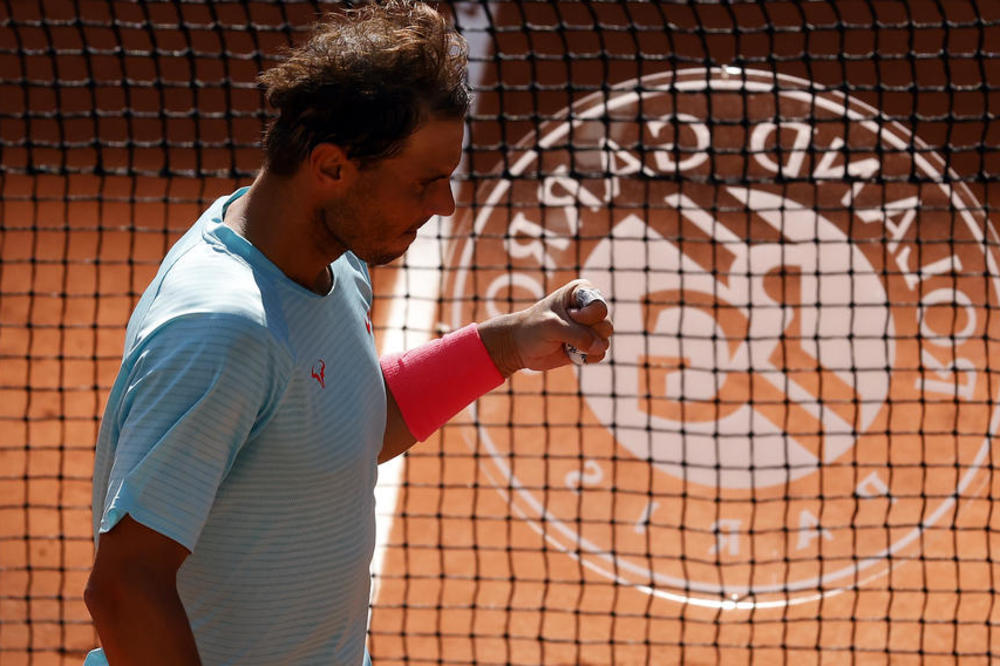 NADAL OTKRIO VELIKU PREDNOST ĐOKOVIĆA: Zbog OVE DVE stvari Novak je favorit na Rolan Garosu!