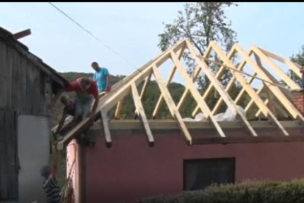 ZBOG KORONE MNOGI RAZMIŠLJAJU O POVRATKU NA SELU: Dosta se radi, ali ima JEDNU VELIKU PREDNOST