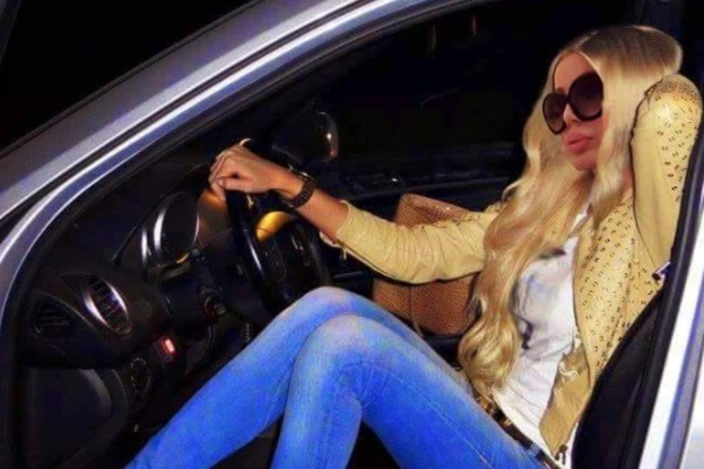 BOŽICA JE MAJKA POPULARNE ZVEZDE GRANDA! Svi misle da joj je drugarica, a tek kad čujete šta je imala sa Pejom...