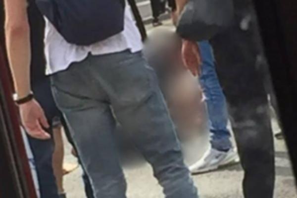 AUTOBUS UDARIO DVOJICU MUŠKARACA NA PEŠAČKOM PRELAZU U BORČI: Pretrčavali su ulicu na CRVENO, a evo kako su PROŠLI