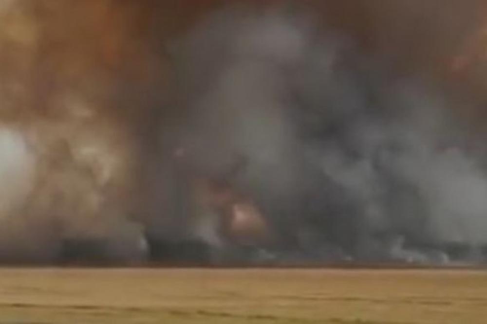 STANOVNICI EVAKUISANI, APOKALIPTIČNE SCENE! Eksplodiralo skladište municije, detonacije odjekuju na 10 SEKUNDI