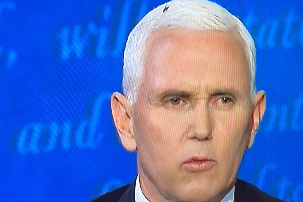 MUVA SLETELA PENSU NA GLAVU, PA MU IZNENADA POCRVENELO OKO! Čudna dešavanja usred potpredsedničke debate! (VIDEO)