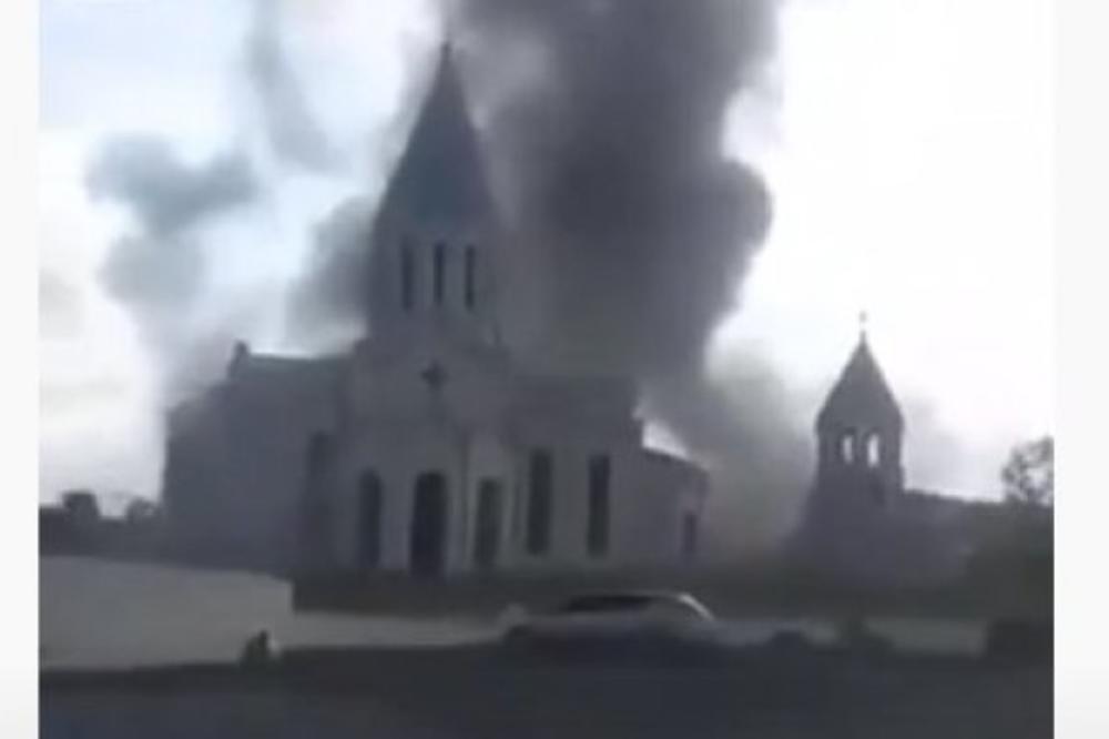 AZERBEJDŽANCI BOMBARDOVALI PRAVOSLAVNU CRKVU: Simbol grada Šuši u Nagorno-Karabahu uništen! (FOTO)