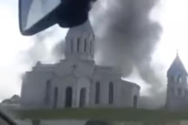 SAMO IKONE STOJE MEĐU RUŠEVINAMA: Pogledajte fotografije jermenske svetinje posle azerbejdžanskog napada!