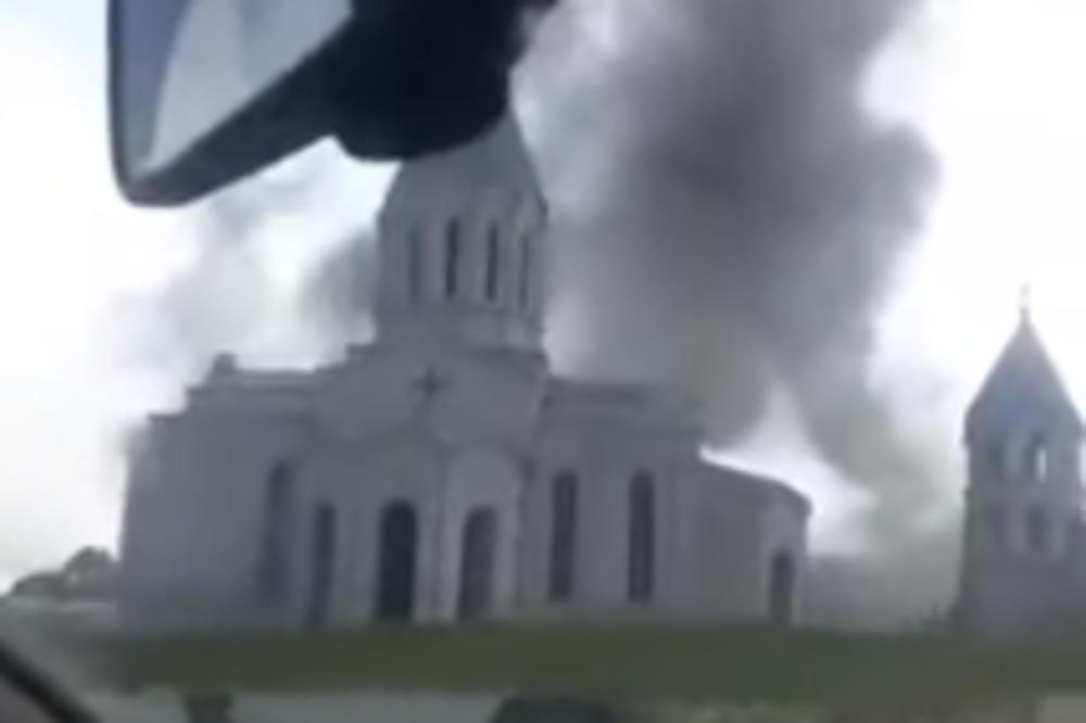 SAMO IKONE STOJE MEĐU RUŠEVINAMA: Pogledajte fotografije jermenske svetinje posle azerbejdžanskog napada!