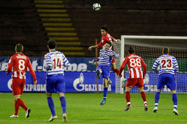 POTUKLI SE BIVŠI PREDSEDNICI KLUBA: Sevale pesnice i flaše u kancelariji - odmah reagovala policija i Hitna pomoć!