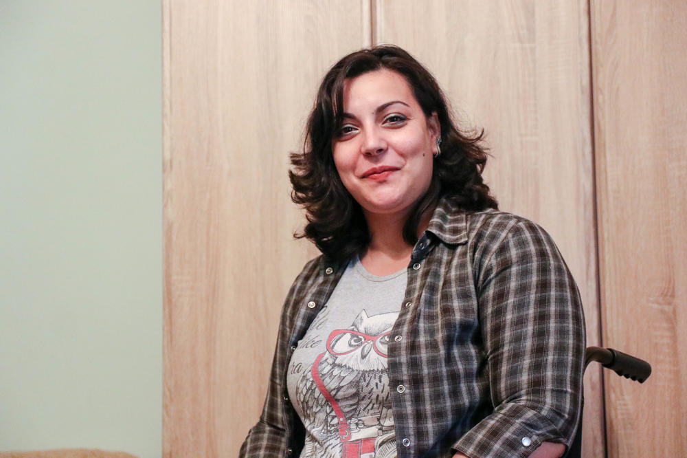 "UPUCAO ME SA 4 HICA, PA PUCAO SEBI U GLAVU I PAO PREKO MENE": Marina šalje poruku SVIM ŽENAMA koje trpe nasilje