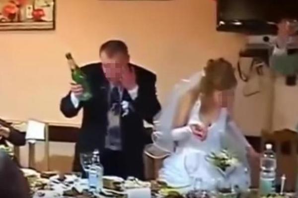 SE*S SKANDAL NA SVADBI: Mladoženja je zamolio svatove da okrenu tanjire, OTKRILI SU GADNU TAJNU O MLADI!