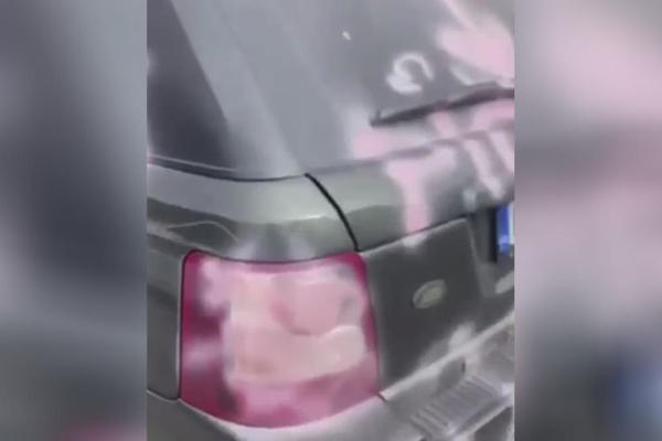 VRATI PARE, SLEPČE: Isplivao ceo snimak DEMOLIRANJA, novosadska Ljupka je bila BAŠ BESNA (VIDEO)