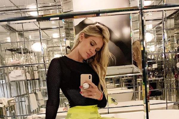 SKINULA SE POZNATA VODITELJKA, ŠTA JE OVO, LJUDI?! Kristina pokazala sve, nacija u neverici! (FOTO)