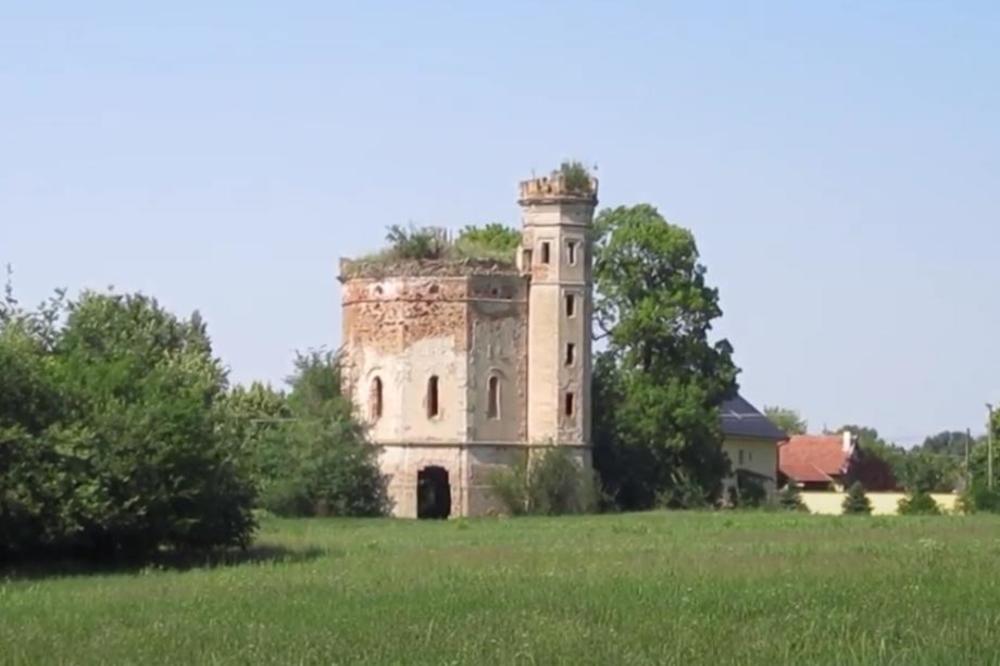U BANATU SE I DANAS PREPRIČAVA ZLO KOJE SE TAMO DESILO: MLADIĆ je TRČAO prema kuli, a BESNI PSI su ga stizali...