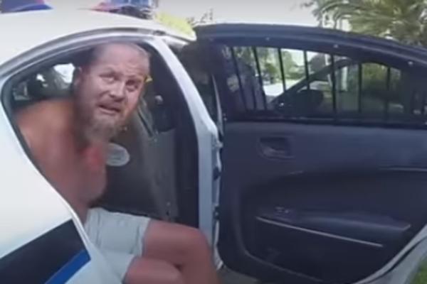 ŽENA NIJE HTELA DA SPAVA SA NJIM PA JE HTEO DA SE UBIJE: Ovaj čovek je radio sa TRAMPOM, sad je uhapšen! (VIDEO)