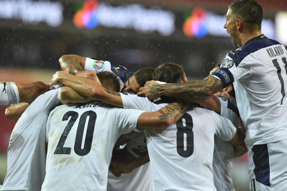 LEGENDARNI SELEKTOR FRANCUSKE PREUZIMA SRBIJU: Odmah se oglasio i potvrdio da se NEŠTO KUVA!