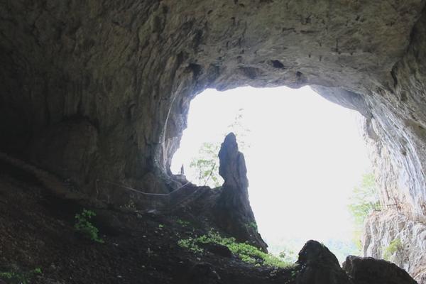 SNEŽANA SA 7 PATULJAKA USRED SRPSKE PEĆINE: Neverovatan prizor i speleološko ČUDO, ovo morate da vidite! (FOTO)