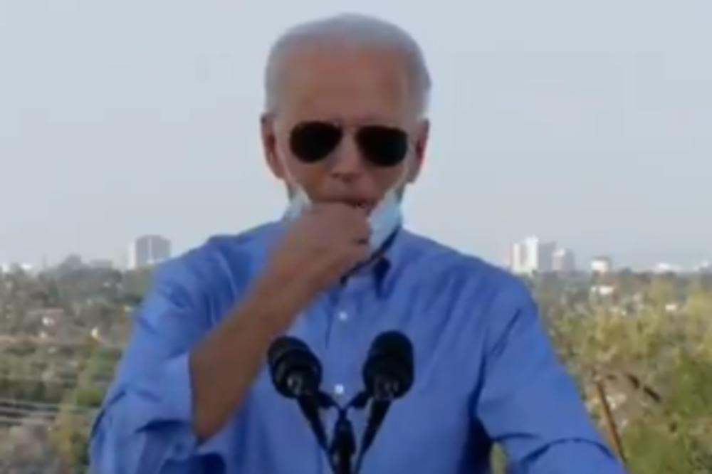 BAJDEN SE STRAŠNO IZBLAMIRAO NA PREDIZBORNOM SKUPU: Skinuo je masku i TADA JE KRENULO PO ZLU (VIDEO)