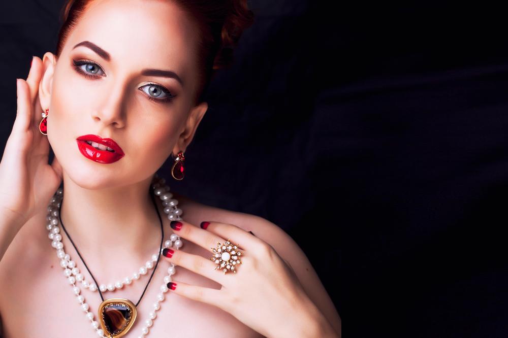 NAKIT NAPRAVLJEN S LJUBAVLJU: Dodajte svom stajlingu lični pečat i upotpunite svaku odevnu kombinaciju!