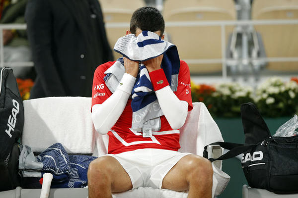 BIVŠI TENISER NASMEJAO CEO SVET komentarom za vreme finala Rolan Garosa!