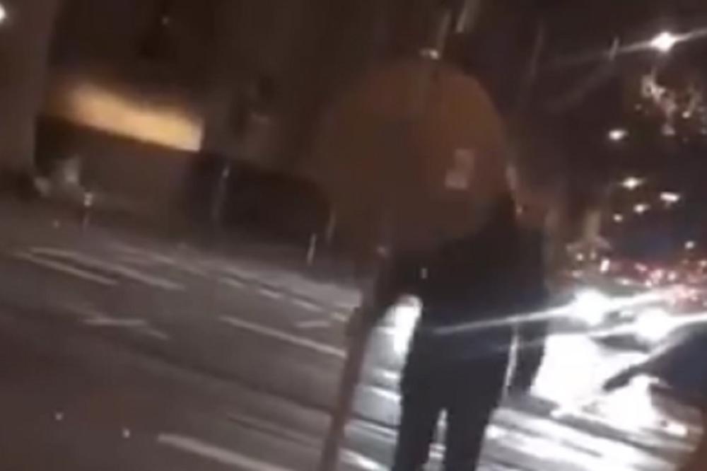 STRELICA VODI NA JEDNU STRANU, A SAOBRAĆAJNI ZNAK POKAZU DRUGAČIJE! Vozači zbunjeni, ne znaju gde da idu