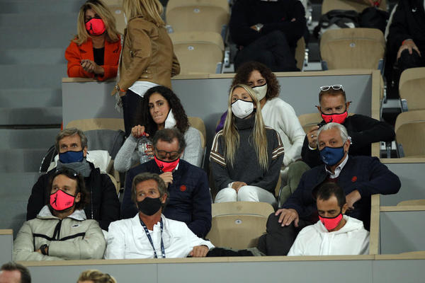 KO SU NADALOVE TALIJE IZ BOKSA? Crnokosa Ćiska mu je žena, ali znate li ko je prelepa plavuša?