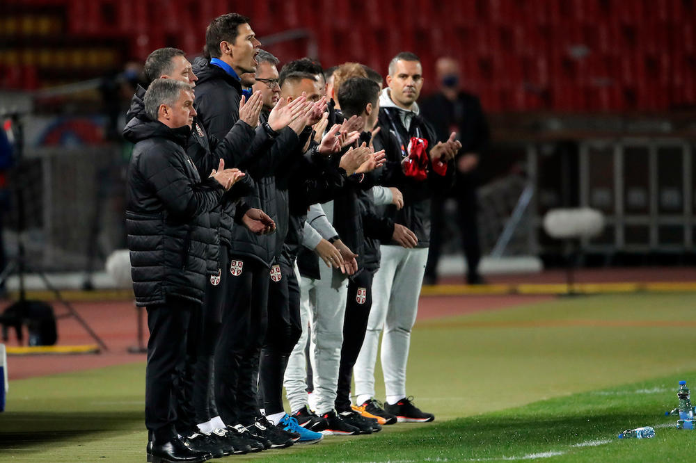 SRBIJA DOBIJA NOVOG SELEKTORA: Legenda svetskog fudbala menja Ljubišu Tumbakovića!