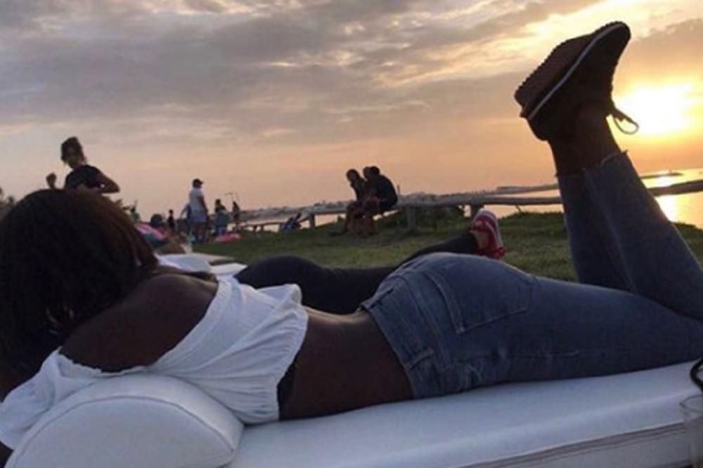 POZNATA SPORTSKINJA POKAZALA GOLU POZADINU: Toliko je dobra da Sandra Afrika slobodno može da ugasi Instagram!