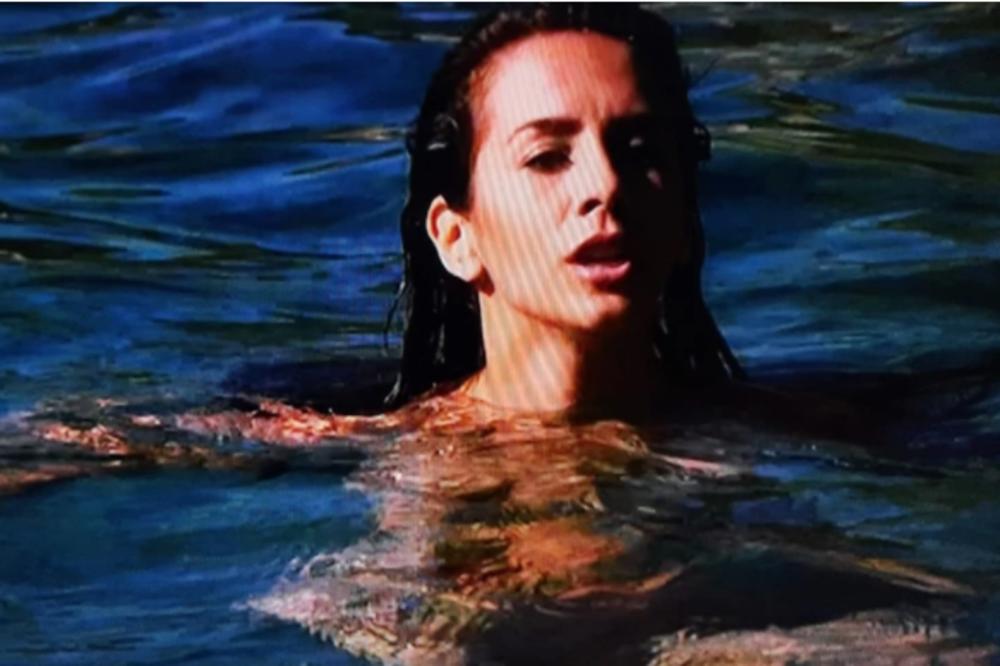 IVANA DUDIĆ I JOVANA MILOVANOVIĆ POTPUNO GOLE U SERIJI! Uvek su smerne u SERIJI, a sada ŠOK SCENE o kojima se priča