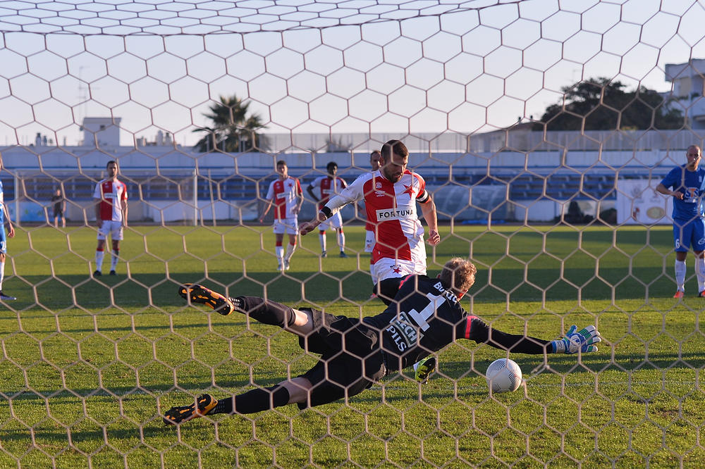 BOSNA I HERCEGOVINA U VELIKOM PROBLEMU: Reprezentativac pozitivan na koronu pred meč sa Poljskom!