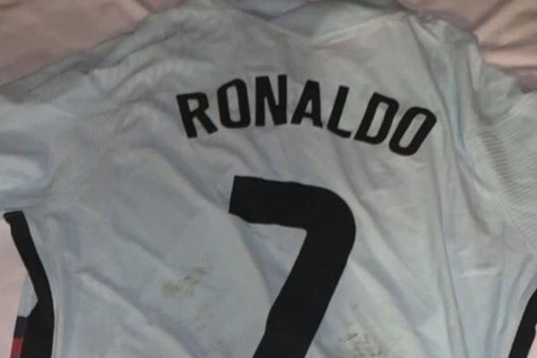 NEĆU NIKADA PRATI RONALDOV DRES: Bizarna situacija - da li će mladi Francuz zbog njega dobiti koronu?