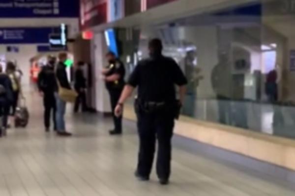 OVO SE DESILO SVIM PUTNICIMA SA LETA ZBOG ČOVEKA KOJI NIJE ŽELEO DA NOSI MASKU: Sebični čovek preseo svima