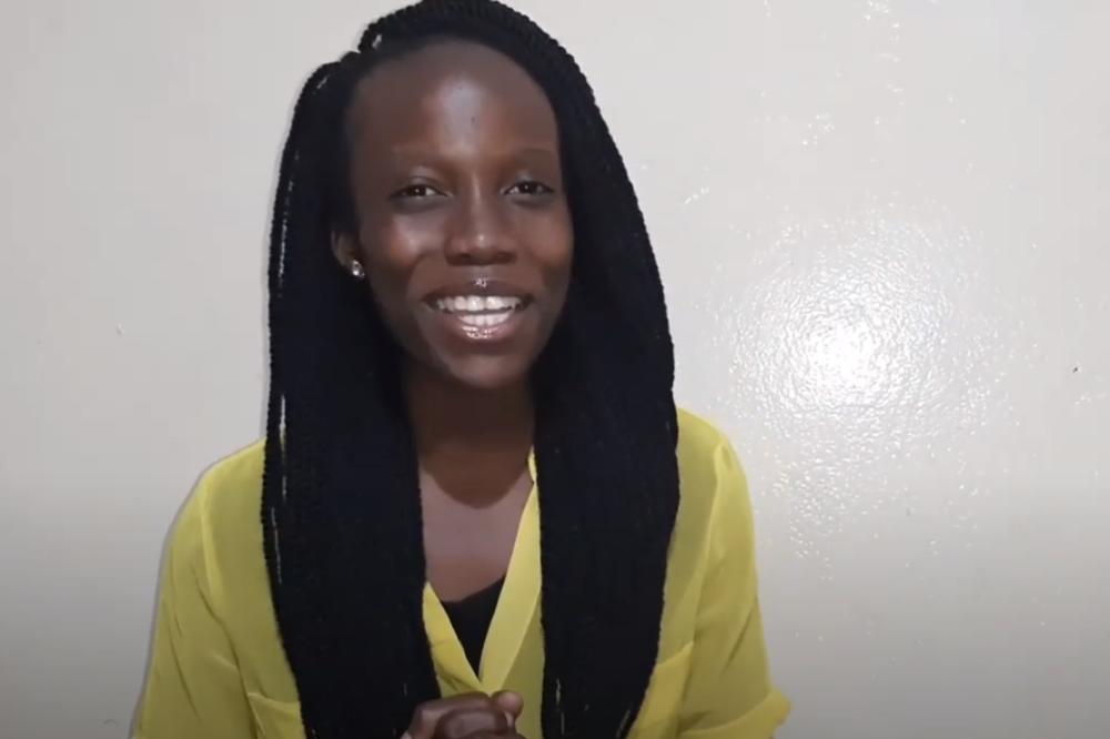 HIT NA INTERNETU! Afrikanka peva Srpske pesme o Kosovu i zna ih bolje od pola Srba!