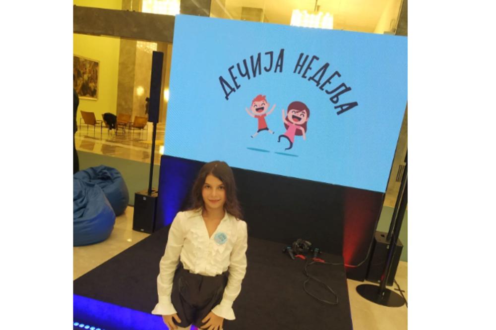 DEVOJČICA (12) IZ TOPOLE NAPISALA ZAŠTO VOLI SRBIJU: Dobila je nagradu, samo 1 pasus teksta može da vam ulepša dan