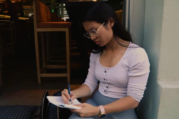 IZVINI, MAMA! SELIM SE ZA SRBIJU: Australijanka rasplakala naciju rečima o Srbiji, čekajte da čujete ovo