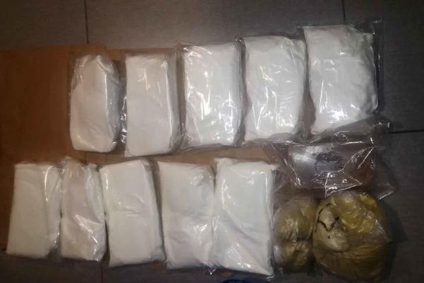 Velika akcija policije: UHAPŠENO OSAM KRIMINALACA ZBOG TRGOVINE DROGOM! Čuvali robu na neverovatnim mestima!