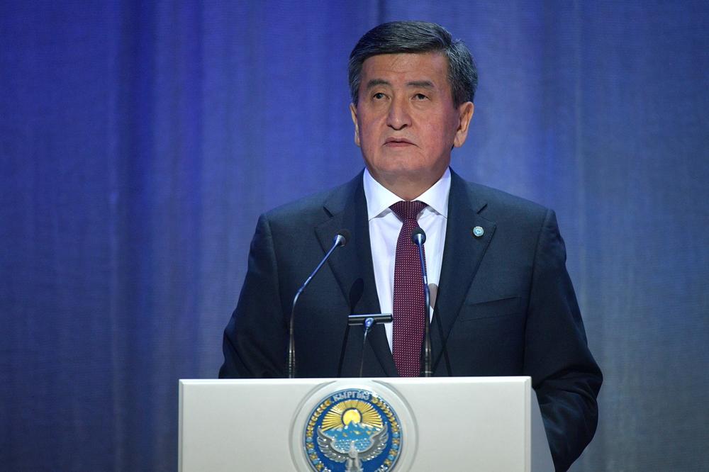 ŽELI DA SPREČI ESKALACIJU SUKOBA: Predsednik Kirgistana PODNEO OSTAVKU!