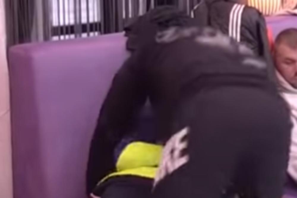 OZBILJNA TUČA U ZADRUZI: Kristijan prebio Filipa Cara, samo je prišao i počeo ZVERSKI DA GA PESNIČI! (VIDEO)