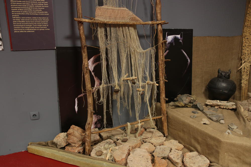 Mekšu tkaninu tatvu danas poznajemo tkali su na razbojima