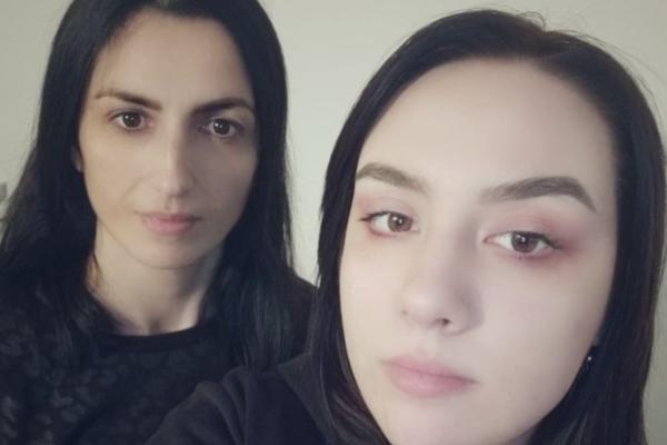 MAJKA I ĆERKA IMAJU ISTU DIJAGNOZU: Odbijene su za negu, nemaju dovoljno novca za lekove, pomozimo im