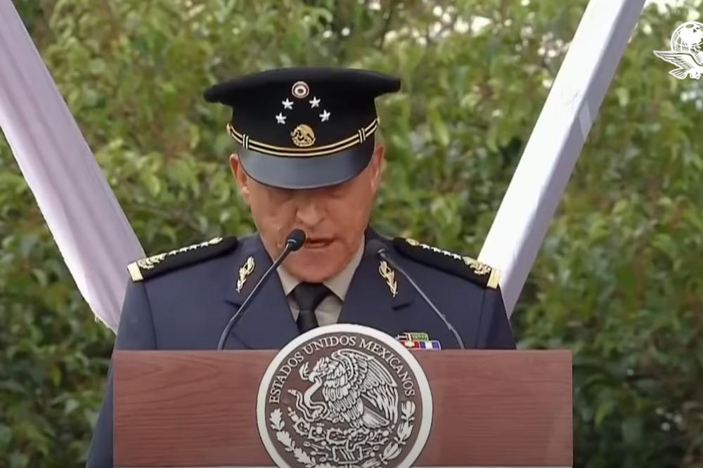 BIVŠI MINISTAR ODBRANE UHAPŠEN: Dovodi se u vezu sa ozloglašenim mafijašima!