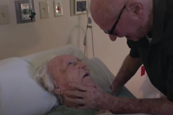 NEĆE VAM BITI DOBRO KADA OVO VIDITE: Potez muža koji je rasplakao CEO SVET! (VIDEO)