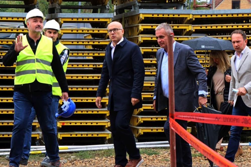 ZA 8 GODINA JE ULOŽENO 450 MILIONA DINARA: Vučević obišao radove u Budisavi!