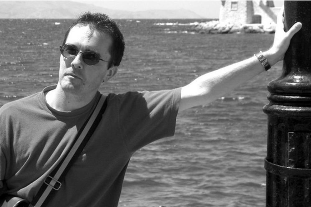 ZBOG LAŽI DEVOJČICE OD 13 GODINA PROFESORU ODRUBILI GLAVU! Strašna istina o slučaju u Francuskoj