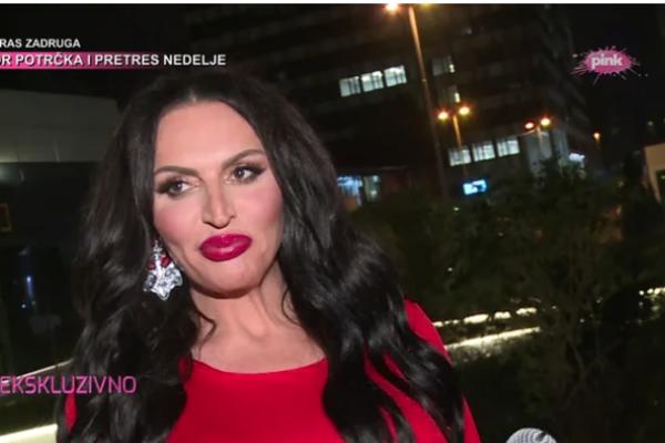 ŠOK! PEVAČICA SE ZALAŽE ZA LEGALIZACIJU PROSTITUCIJE! I SAMA SE BAVI NAJSTARIJIM ZANATOM: U pitanju su MILIONI!