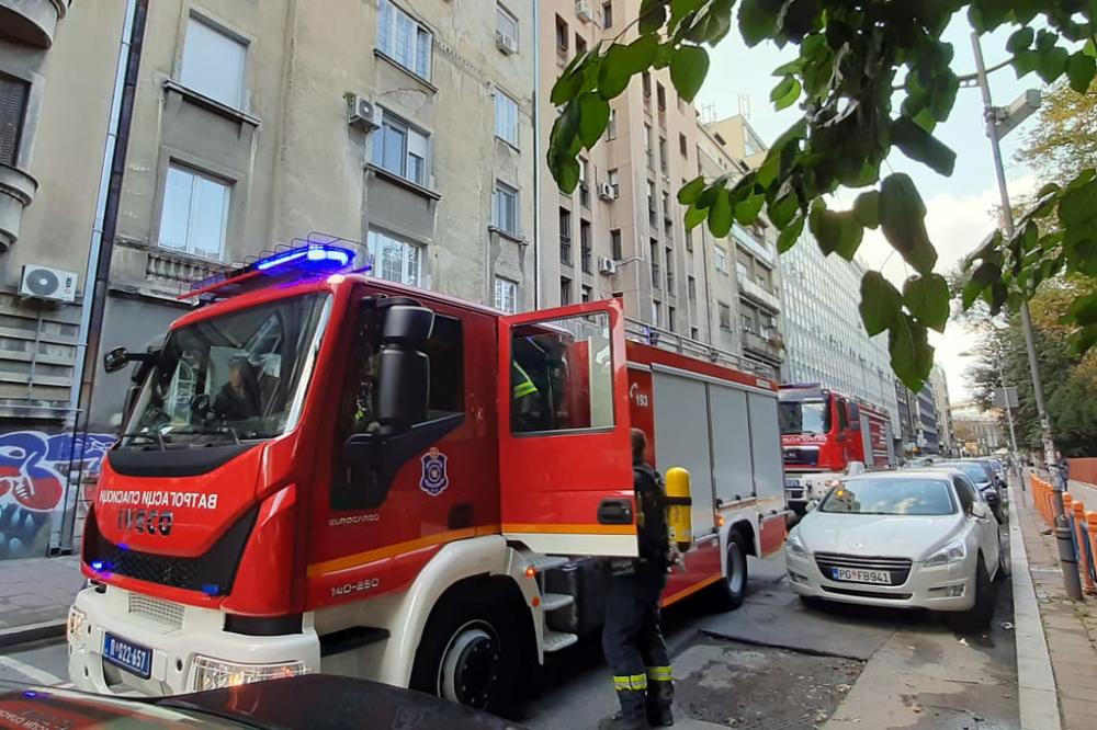 NEVEROVATNA SCENA U CENTRU BEOGRADA: Svi su se bili JAKO UPLAŠILI, kad ono... (FOTO